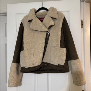 Women's Shearling Jacket - Cream and Brown